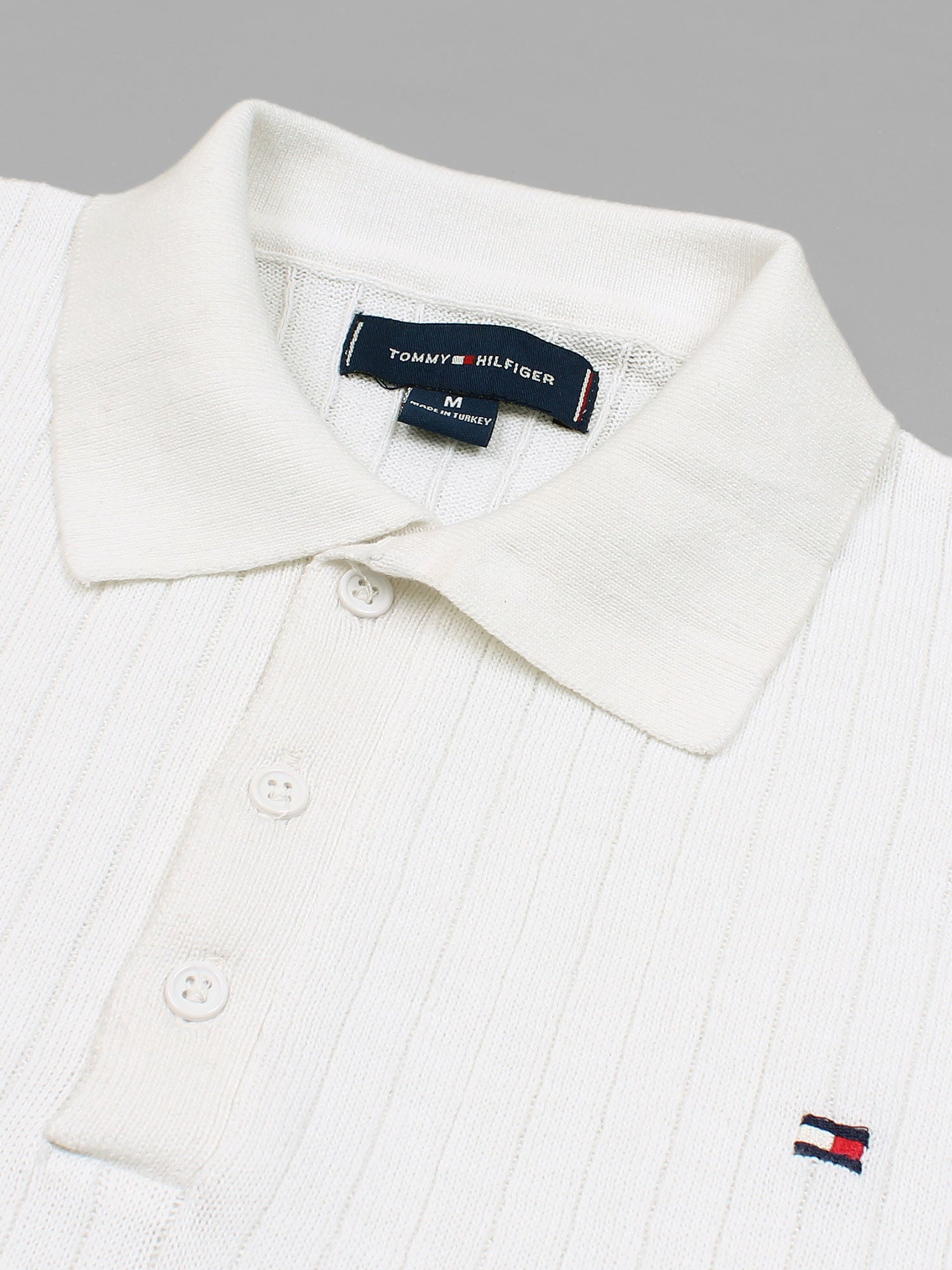 Th knit polo- white