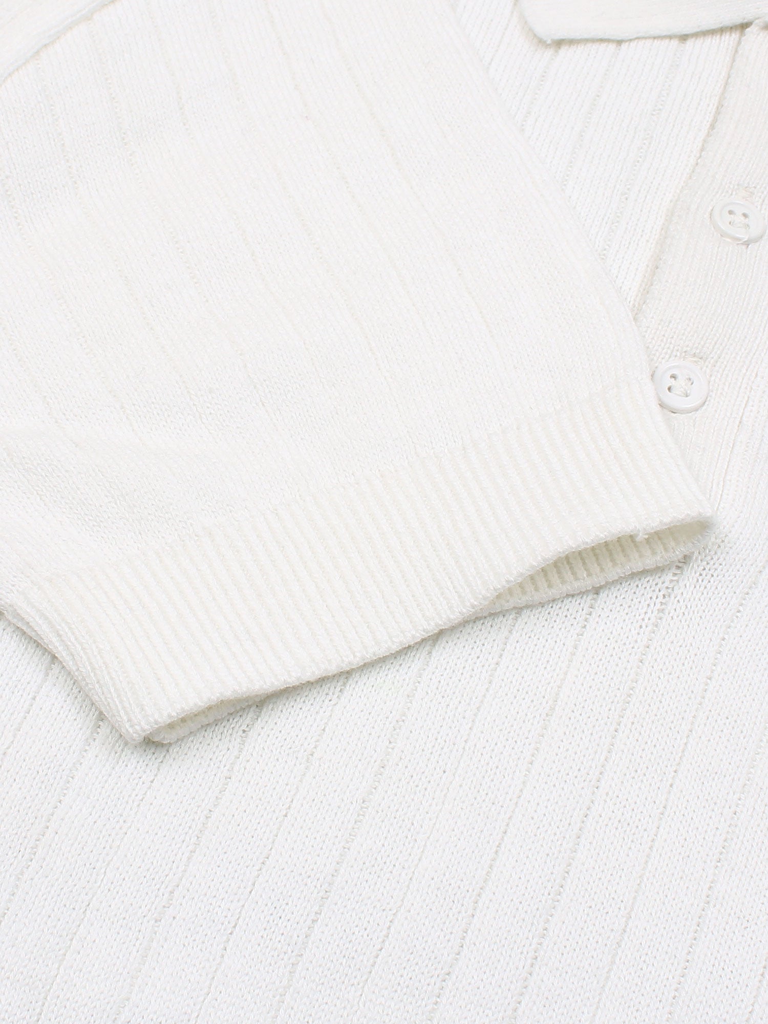 Th knit polo- white