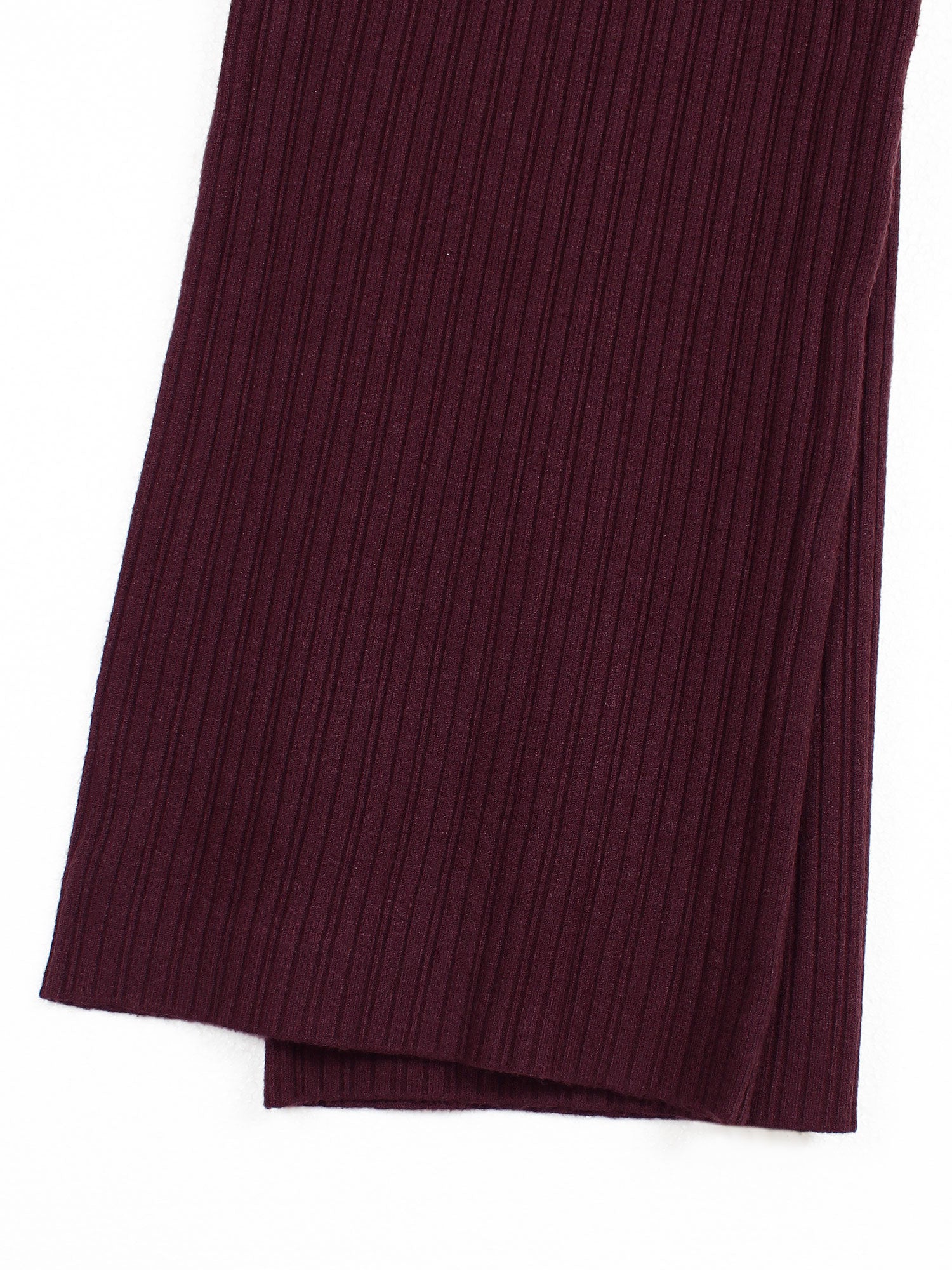The Kensington Funnel-Neck Ribbed Set (Burgundy)