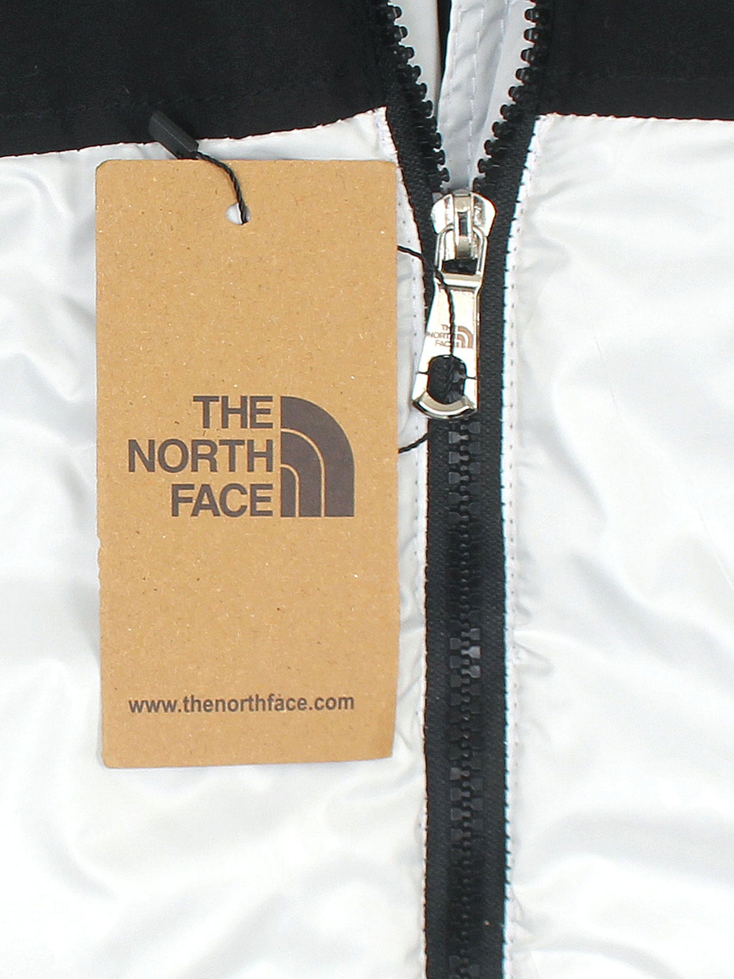 Tnf PUFFER (White)
