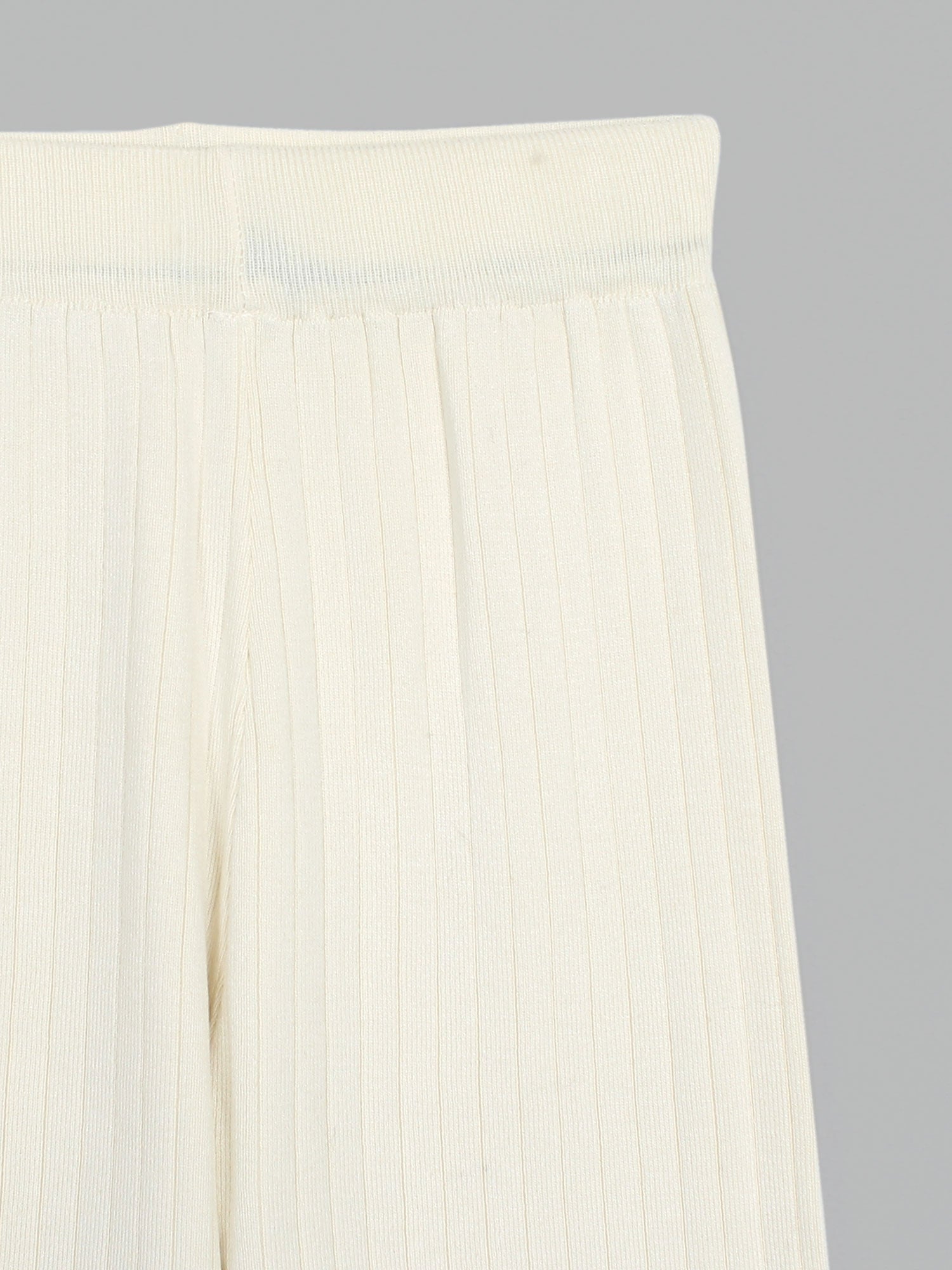 The Riviera Scallop-Trim Knit Set (cream)