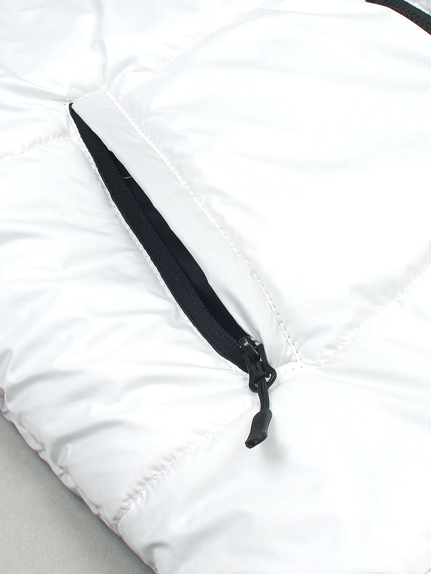 Tnf PUFFER (White)
