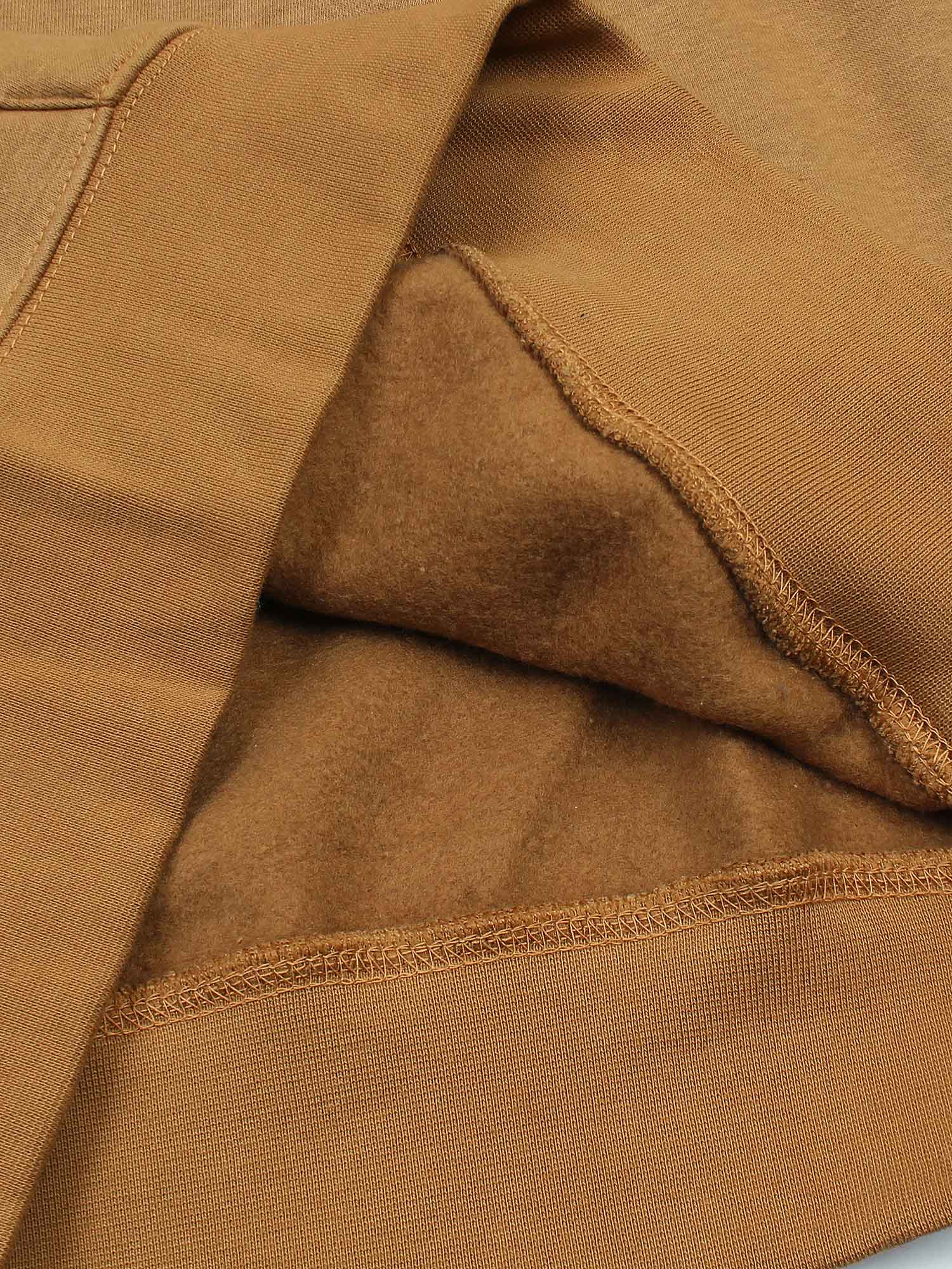 T-H Fleece Sweatshirt (Camel brown)