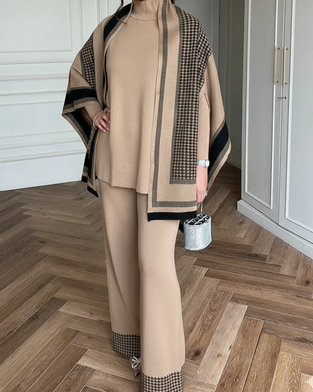 The Heritage Houndstooth 3-Piece Knit Set (Beige)