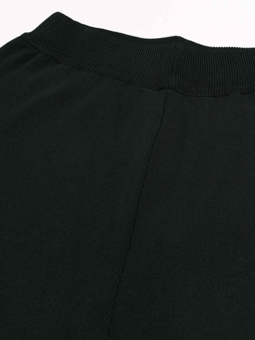 The Legacy Houndstooth Poncho Set (Black)